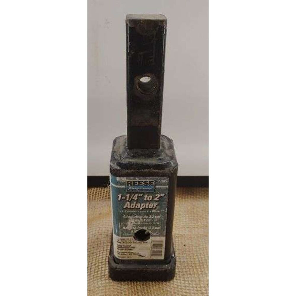 Reese Towpower 1-1/4 in to 2 in receiver adapter 6in extension class 2 3500 lbs